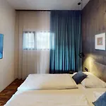 إيكونا ناتوريسورت