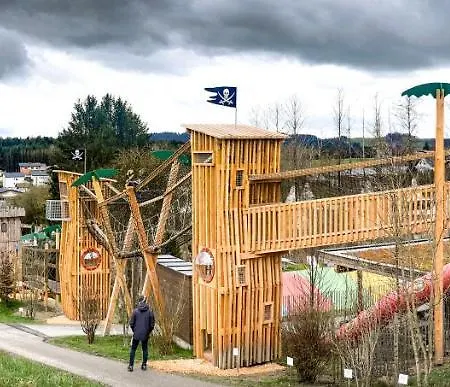 Ikuna Naturresort Ferienpark 4*