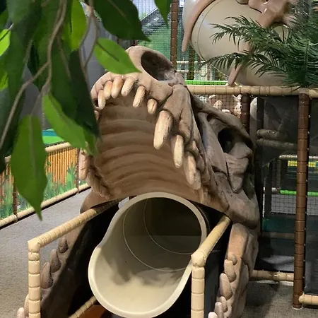 ホリデーパーク Ikuna Naturresort Natternbach