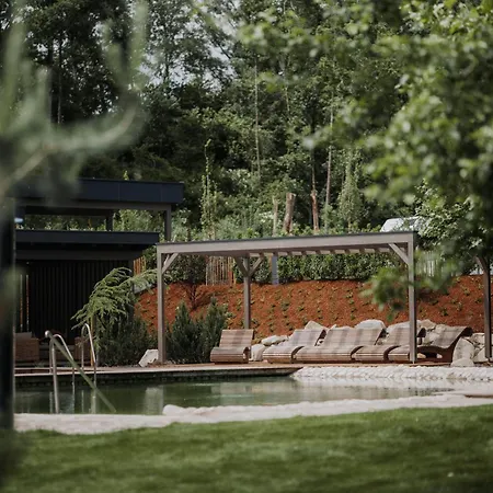 Ikuna Naturresort 4*