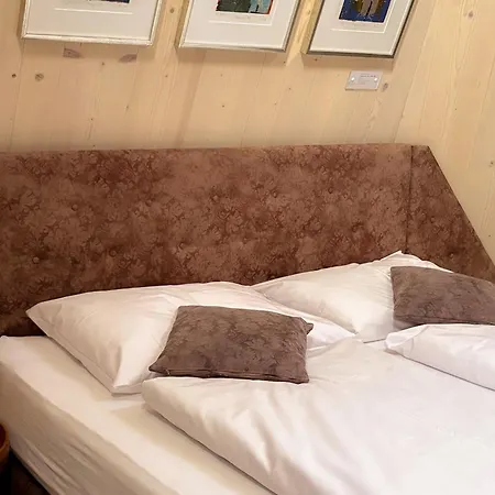 Prázdninový areál Ikuna Naturresort 4*