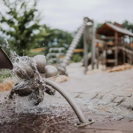 Ikuna Naturresort 4*