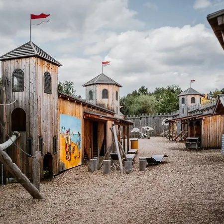 Ikuna Naturresort פארק נופש