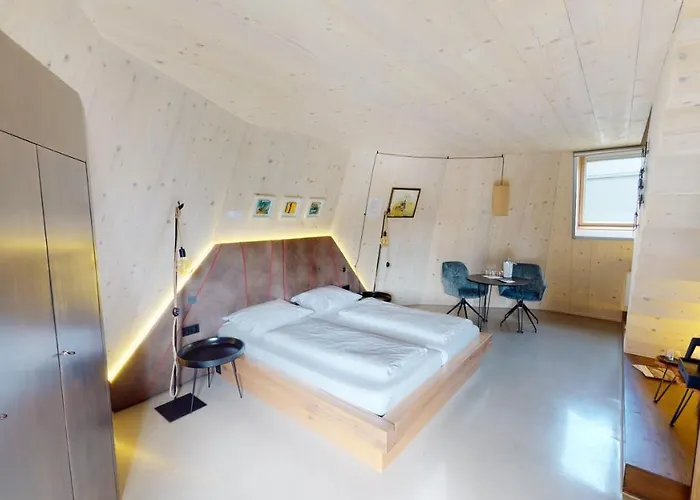 Πάρκο διακοπών Ikuna Naturresort 4*